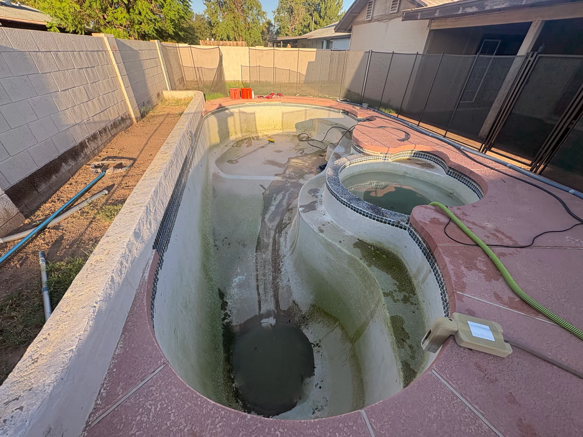 Gallery photos for Arizona Green Pool Drain and Cleanup Done Right: Image #2