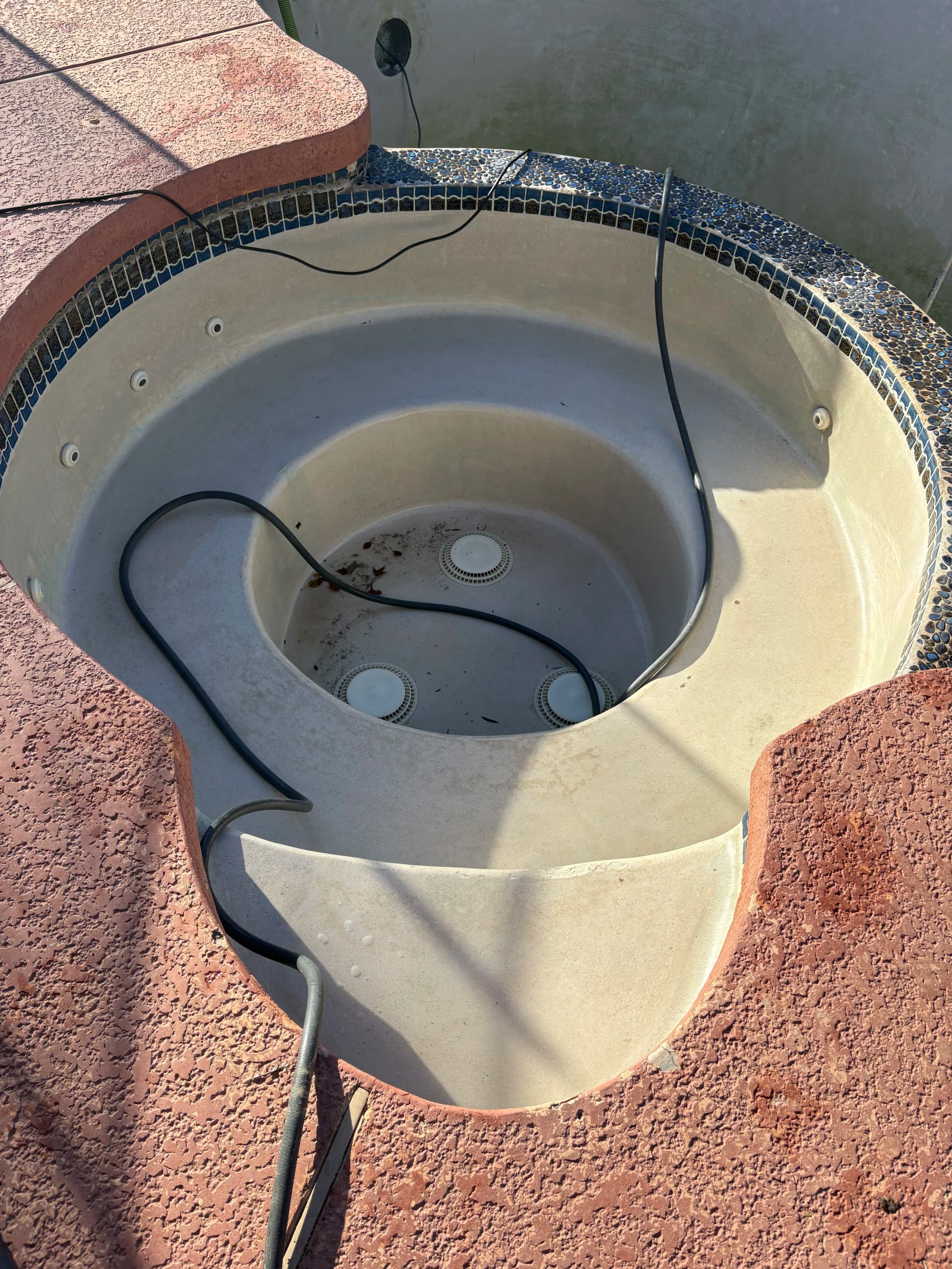 Gallery photos for Arizona Green Pool Drain and Cleanup Done Right: Image #5